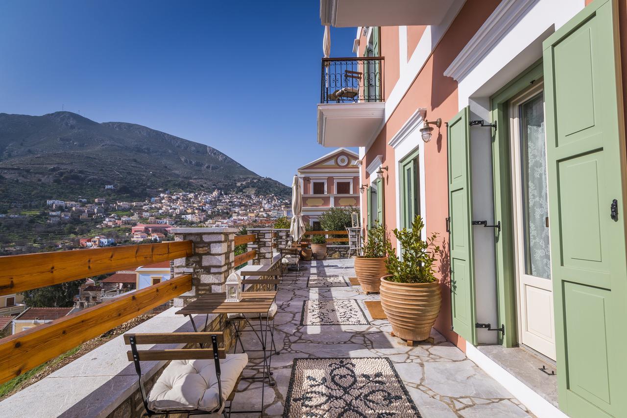 Symi Nautilus Luxury Suites Екстериор снимка