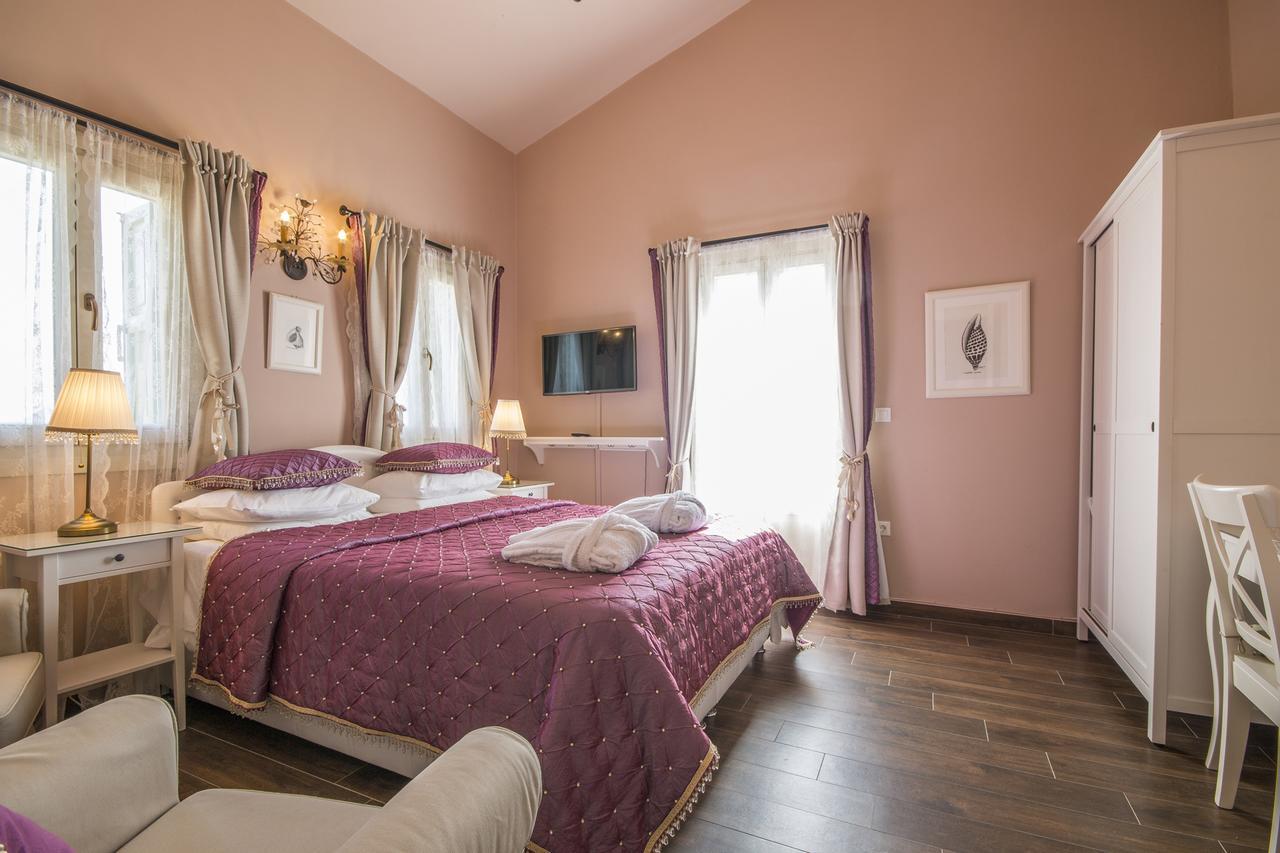 Symi Nautilus Luxury Suites Екстериор снимка