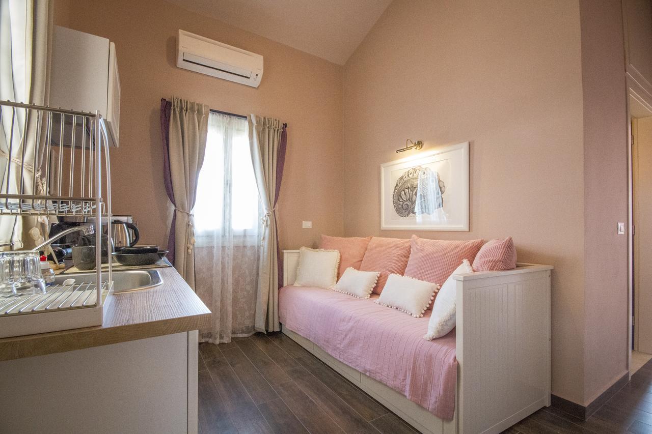 Symi Nautilus Luxury Suites Екстериор снимка